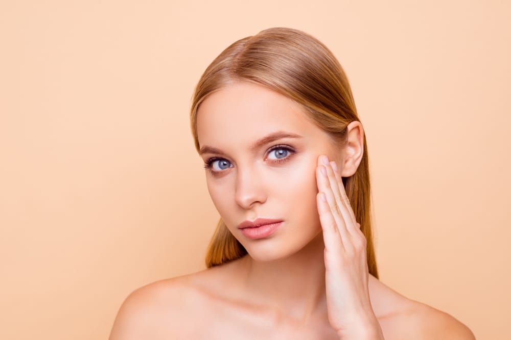 Portrait,Of,Pretty,,Charming,,Cute,Girl,With,Smooth,Soft,Oiled